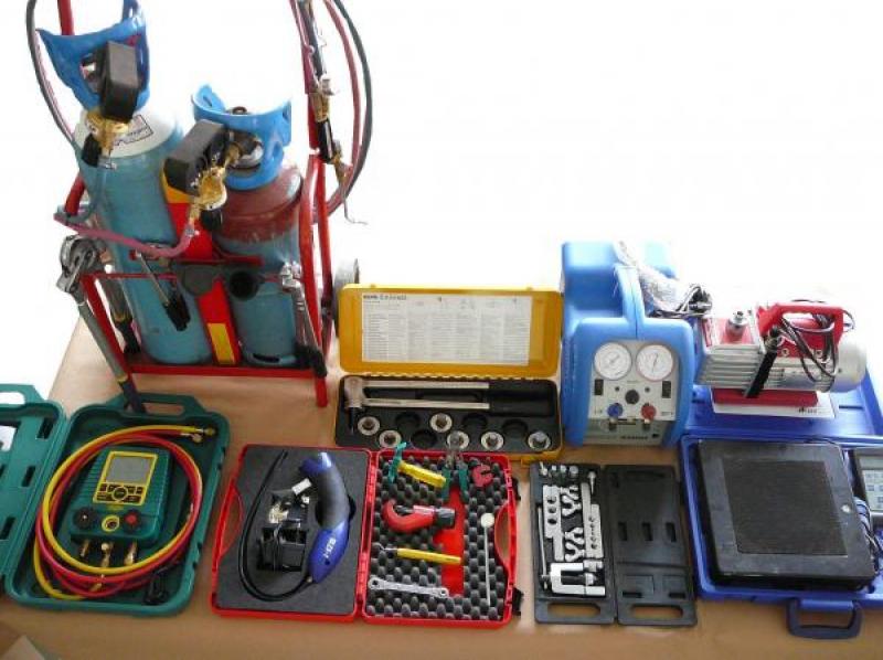 CHK 135 / REFRIGERATION TOOLS / REFRIGERATION / THERMAL ENGINEERING HVAC